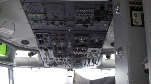 Cabine de comando do avião presidencial.