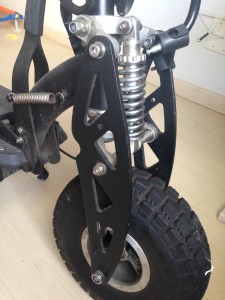 Suspensão dianteira do patinete
